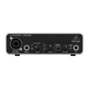 BEHRINGER U-PHORIA UMC22 Звуковая карта